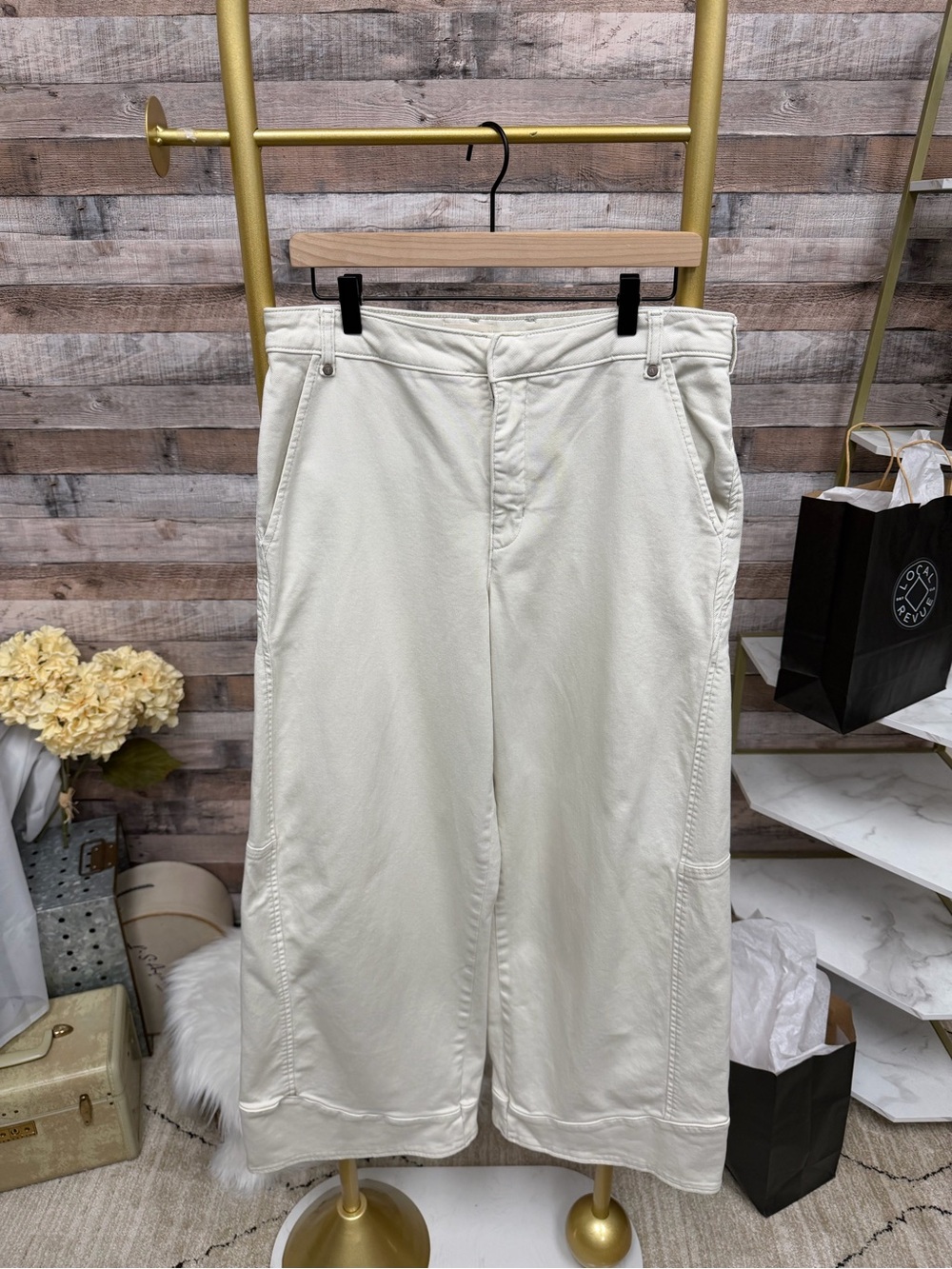 Pilcro Off-White Cotton Wide-Leg Jeans